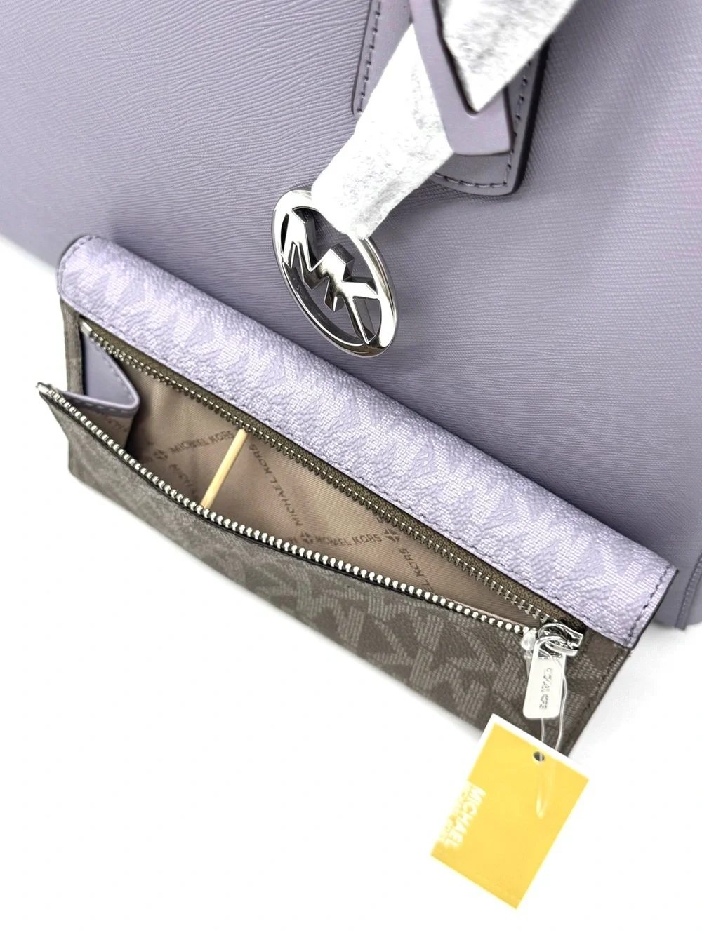 Michael Kors Voyager Large Leather Tote Bag w Matching Trifold Wallet - Lilac